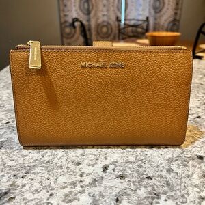 Michael Kors Jet Set Double Zip Wallet